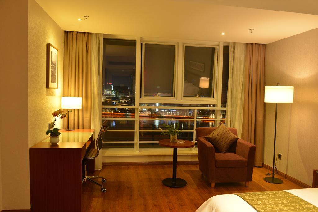 Yitel Ningbo Old Bund Hotel Екстер'єр фото