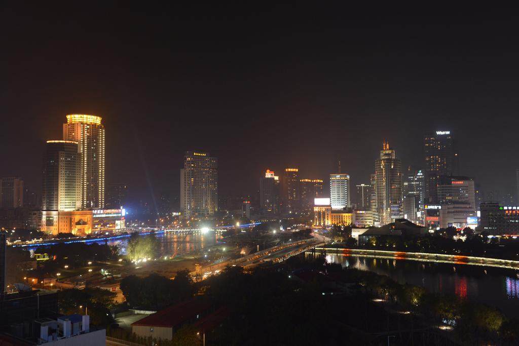 Yitel Ningbo Old Bund Hotel Екстер'єр фото