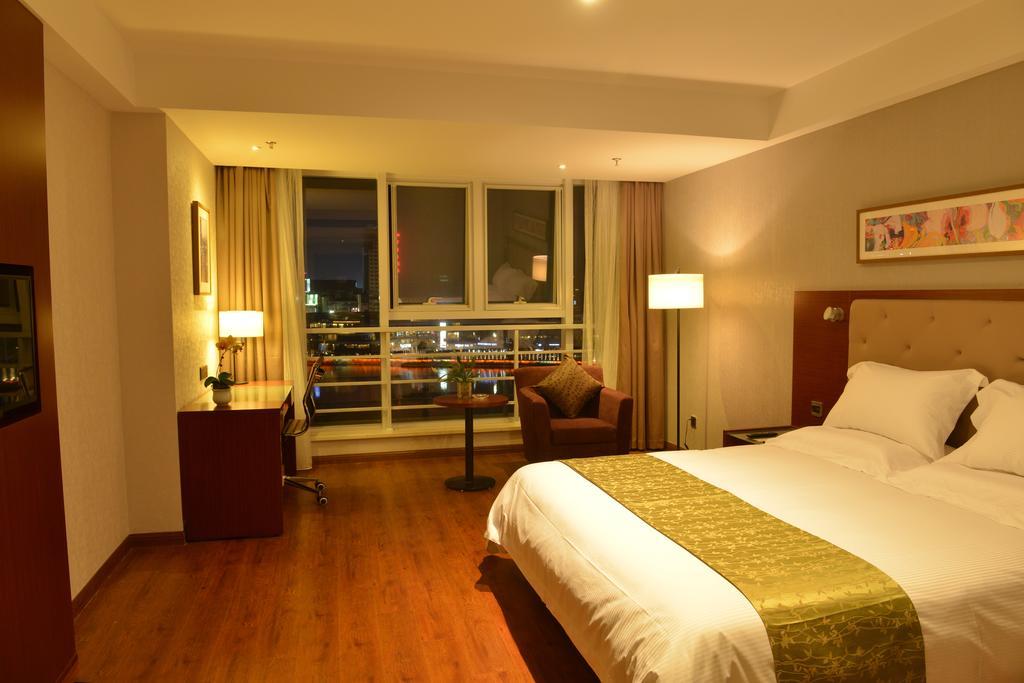 Yitel Ningbo Old Bund Hotel Номер фото